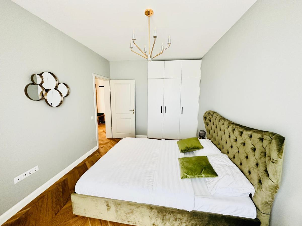 Bel Dom - The Park, Luxury 2 Rooms Apartment With Panorama Kaloşvar Dış mekan fotoğraf