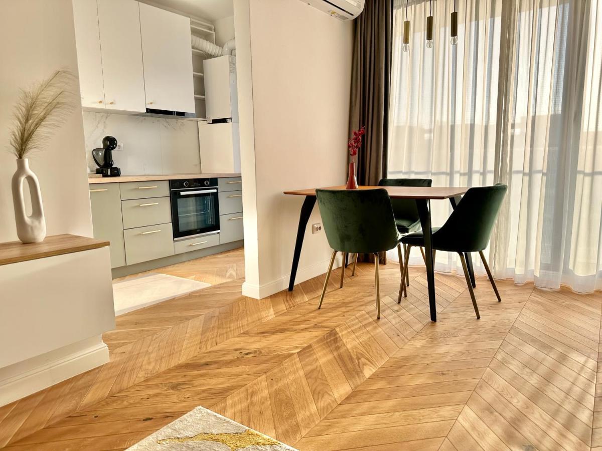 Bel Dom - The Park, Luxury 2 Rooms Apartment With Panorama Kaloşvar Dış mekan fotoğraf