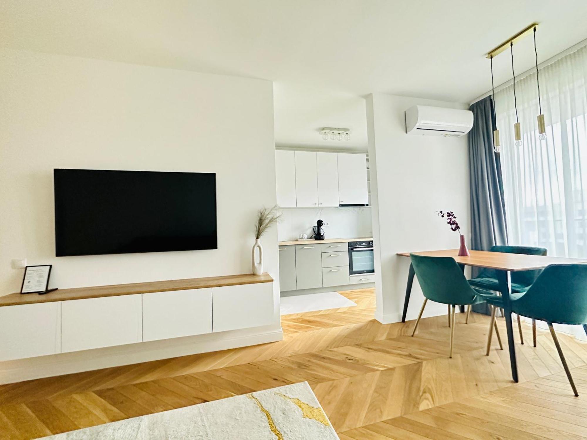 Bel Dom - The Park, Luxury 2 Rooms Apartment With Panorama Kaloşvar Dış mekan fotoğraf